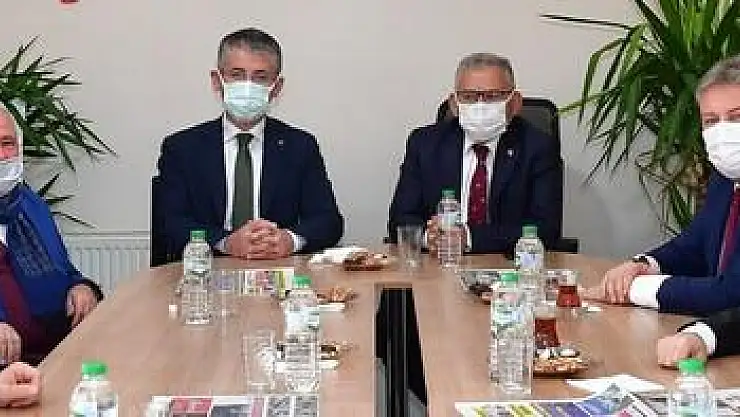 BAŞKANLARDAN BİRLEŞEN GAZETELERE 'HAYIRLI OLSUN' ZİYARETİ