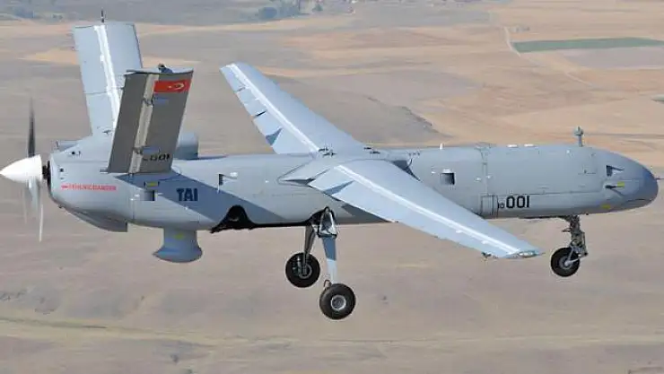 BİR ÜLKE DAHA TÜRKİYE'DEN İHA ALMAK İÇİN İMZAYI ATTI