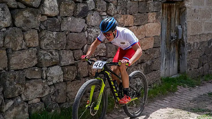 BİSİKLET İLE TARİHİN BULUŞTUĞU YARIŞMA