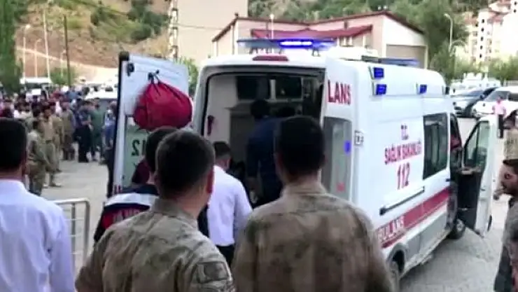 BİTLİS'TE FECİ KAZA! 8 ÖLÜ, 5 YARALI