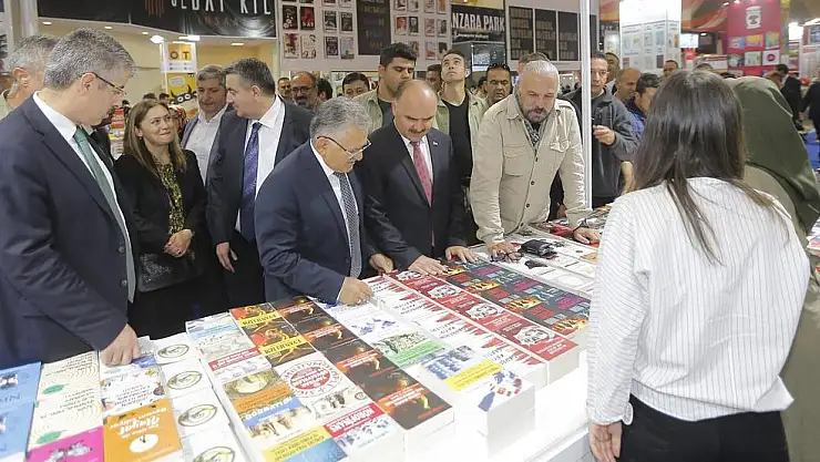 BÜYÜKŞEHİR 4. KİTAP FUARI, KİTAPSEVERLERLE BULUŞUYOR