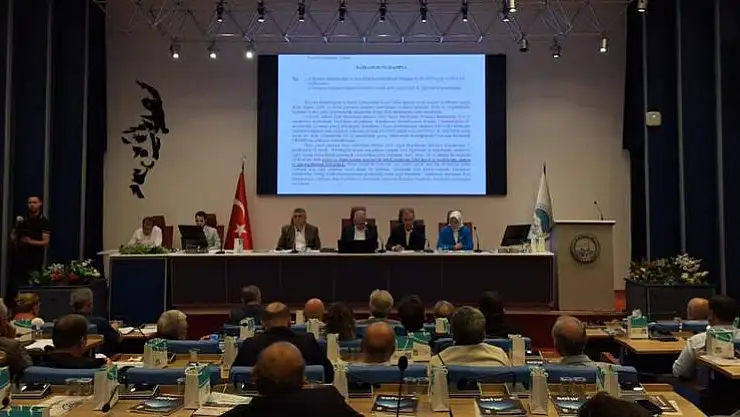 BÜYÜKŞEHİR BELEDİYESİ'NDEN SİVAS'A KAMYONET HİBESİ