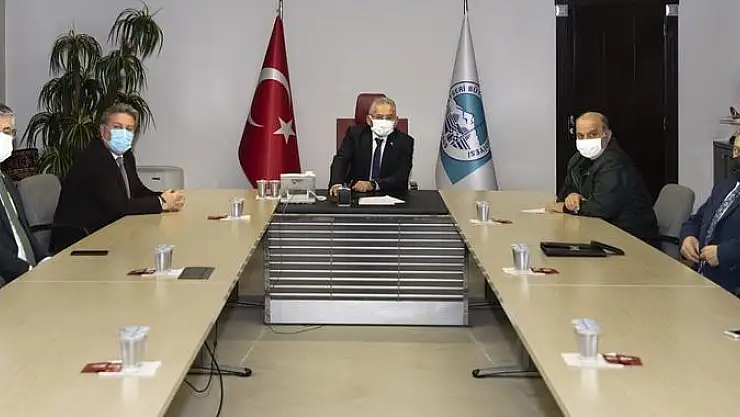 BÜYÜKŞEHİR'DE 'BAŞKANLAR' ZİRVESİ