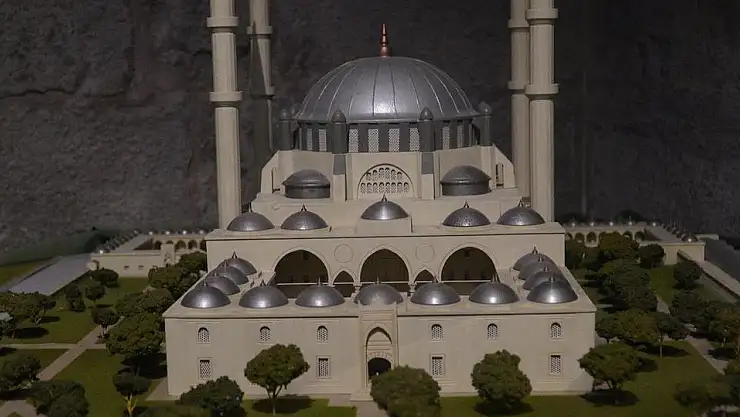 BÜYÜKŞEHİR'DEN KOCA MİMAR'IN ESERLERİNİN MİNYATÜR SERGİSİ