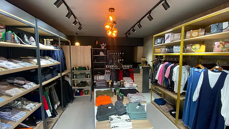 BY GARDROP GİYİM MAĞAZASI HİZMETE AÇILDI