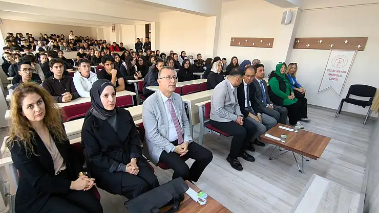 Celal Bayar Anadolu Lisesi'nden 'Sağlıklı nesil, temiz gençlik' vurgusu