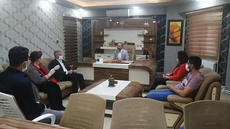 CHP İL BAŞKANI ÖZER VE VEKİL ARIK, GIDA MÜHENDİSLERİ ODASINI ZİYARET ETTİ