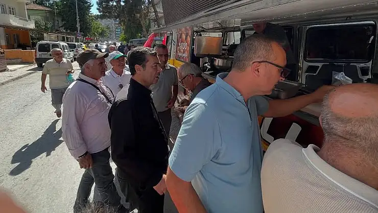 CHP KAYSERİ'DEN ALTAN ÖYMEN'İN ANISINA LOKMA İKRAMI