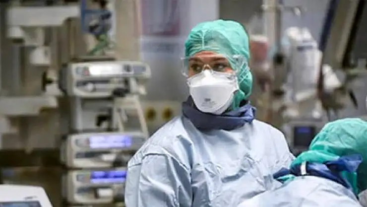 CHP'DEN 'KORONA VİRÜSTEN ÖLEN SAĞLIKÇILAR ŞEHİT SAYILSIN' KANUN TEKLİFİ