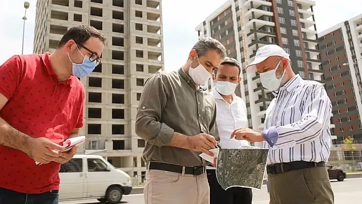 ÇOLAKBAYRAKDAR: 'DÖNÜŞÜMLE BİR MAHALLE DAHA GÜN YÜZÜNE ÇIKIYOR'