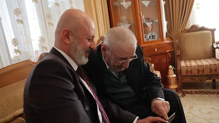 ÇOLAKBAYRAKDAR'DAN İLKOKUL ÖĞRETMENİNE ZİYARET