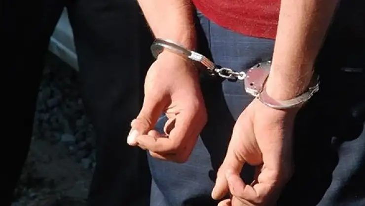 Cumhurbaşkanına hakaret eden adam gözaltına alındı