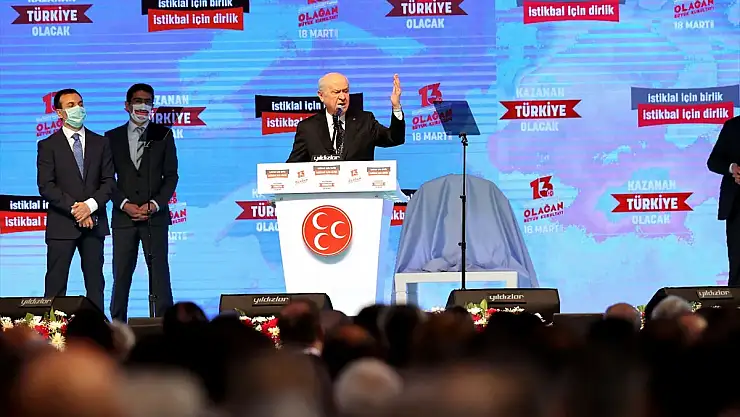 DEVLET BAHÇELİ, 'HDP KAPATILMALI' DEYİP İYİ PARTİ VE CHP'Yİ TOPA TUTTU