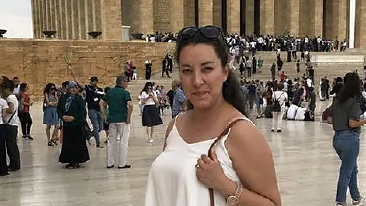 DİLEK HEMŞİRE KORONA VİRÜSE YENİK DÜŞTÜ