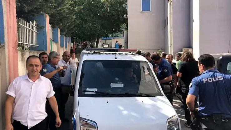 'DİŞİM UYUŞMADI' DEDİ DOKTORU BIÇAKLADI!