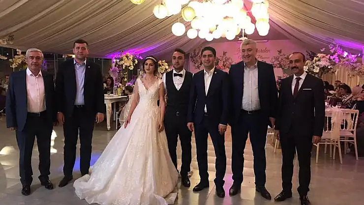 DÜZEN AİLESİNİN MUTLU GÜNÜ