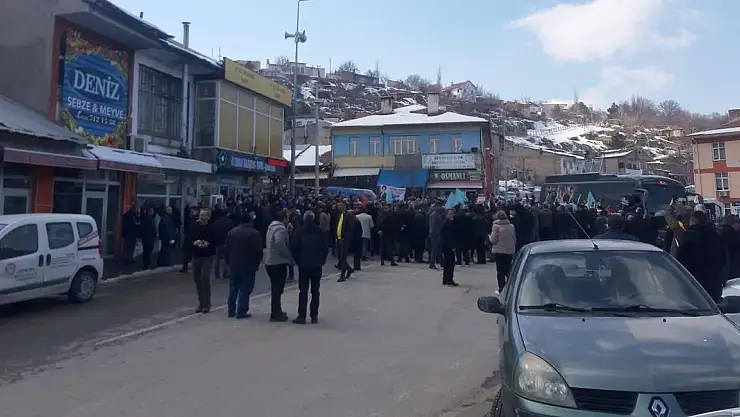 DÜZEN: 'AKŞENER, UMDUĞUNU BULAMADI'