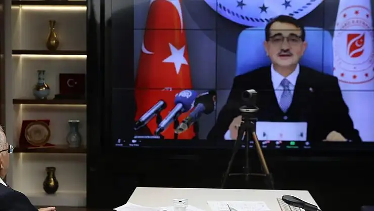 ENERJİ BAKANI DÖNMEZ, BAŞKAN BÜYÜKKILIÇ'I ÖRNEK GÖSTERDİ