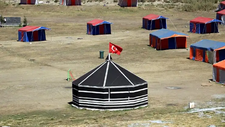 ERCİYES'TE KAMP SEZONU BAŞLADI: İŞTE 2025 YILI ÜCRET TARİFESİ