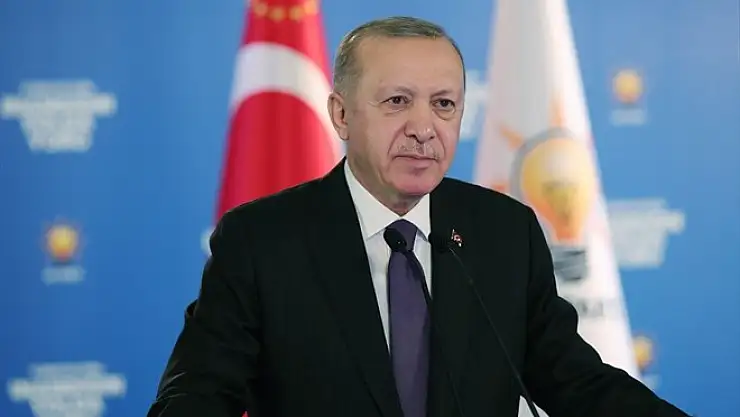 ERDOĞAN'DAN BOĞAZİÇİ TEPKİSİ: ÖĞRENCİ MİSİNİZ TERÖRİST Mİ?