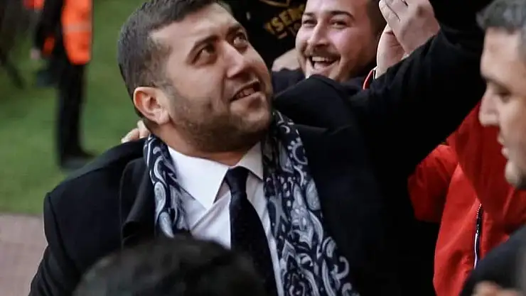 ERSOY'DAN SERT ÇIKIŞ: 'TÜM KRAVATLILARI STADYUMA BEKLİYORUZ'