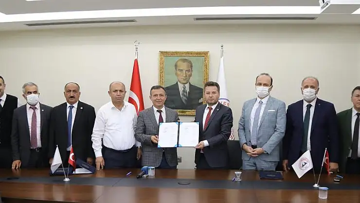 ERÜ'DE TOPLU SÖZLEŞME İMZALANDI