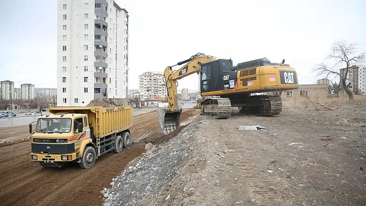 ESENTEPE'DEKİ YENİ BAĞLANTI YOLU İLE TRAFİK RAHATLAYACAK