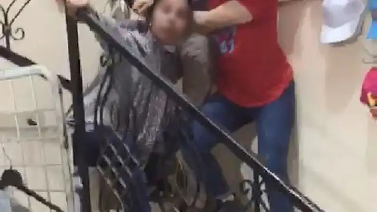 EŞİNİ BOĞAZINDAN BIÇAKLAYIP EŞARPLA BOĞMAYA ÇALIŞAN SANIĞA 16 YIL 9 AY HAPİS