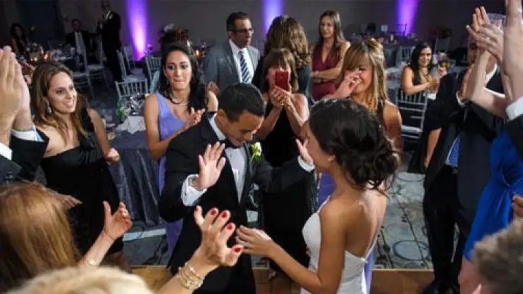 EVLENECEKLER DİKKAT! DÜĞÜNLERLE İLGİLİ KÖKLÜ DEĞİŞİKLİKLER YAPILDI