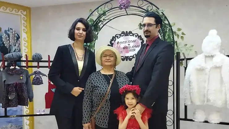 FAHİRE GÜNGÖR'ÜN AYDAN KOLEKSİYONU SERGİSİ AÇILDI