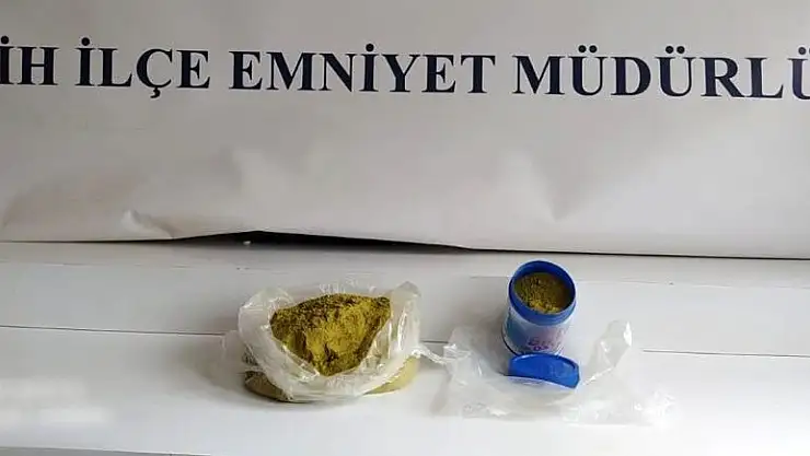 FATİH'TE BASKIN YAPILAN EVDEN ESRAR ÇIKTI: 1 GÖZALTI