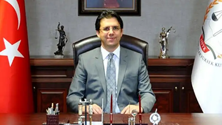 FETÖ TALİMATLARINI DİĞER ÜYELERE İLETEN HSYK ESKİ ÜYESİNE HAPİS CEZASI