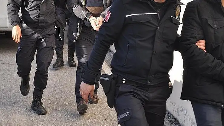 FETÖ'nün gaybubet evlerine operasyon: 4 gözaltı