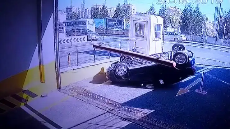 FREN YERİNE GAZA BASINCA TAKLA ATTI!