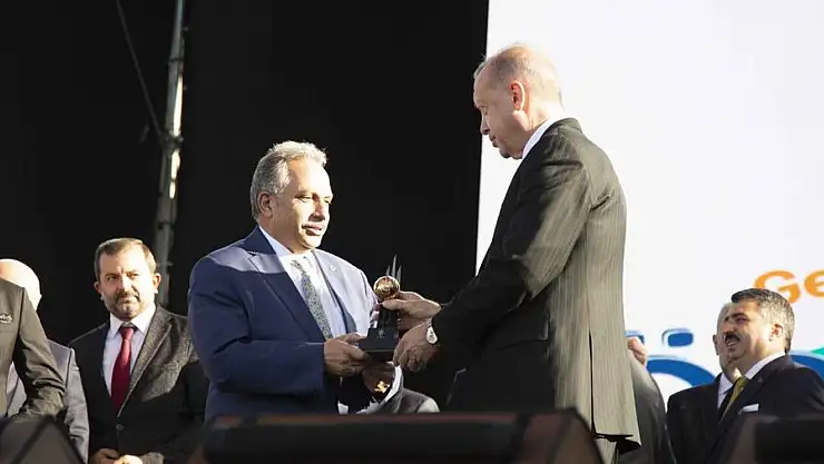 'GENÇ TALAS'A CUMHURBAŞKANI ERDOĞAN'DAN ÖDÜL