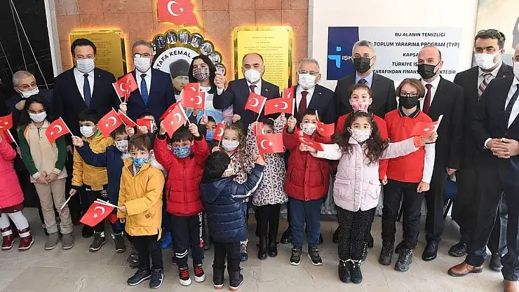 GÜNAYDIN VE BÜYÜKKILIÇ MİNİKLERE KARNE DAĞITTI