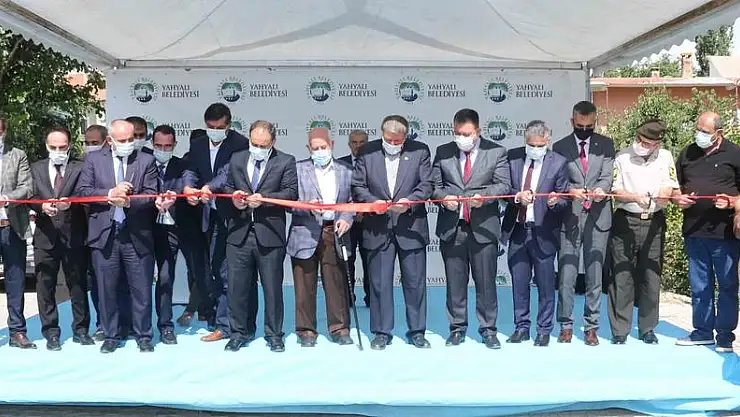 HAFIZ ALİ-EMİNE-ZEYNEP BAYANSAR YATILI KIZ HAFIZLIK KURAN KURSU DUALARLA AÇILDI