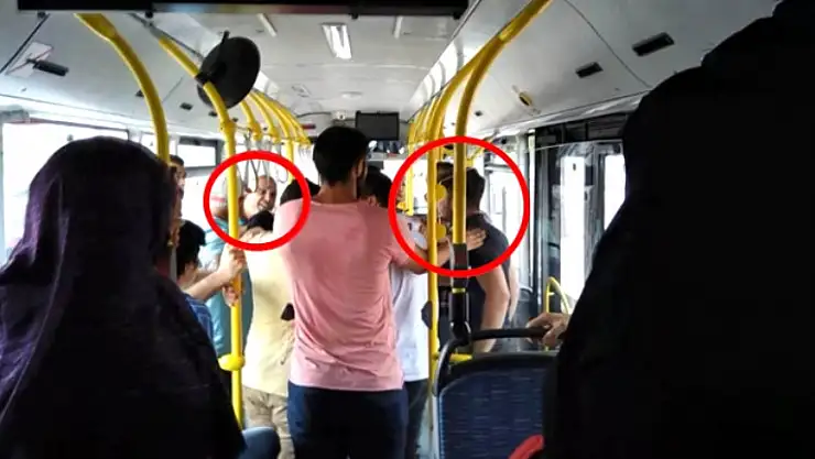 Halk Otobüsünde Yaşlılara Yer Veren Genci Darp Ettiler! O Anlar Anbean Kaydedildi