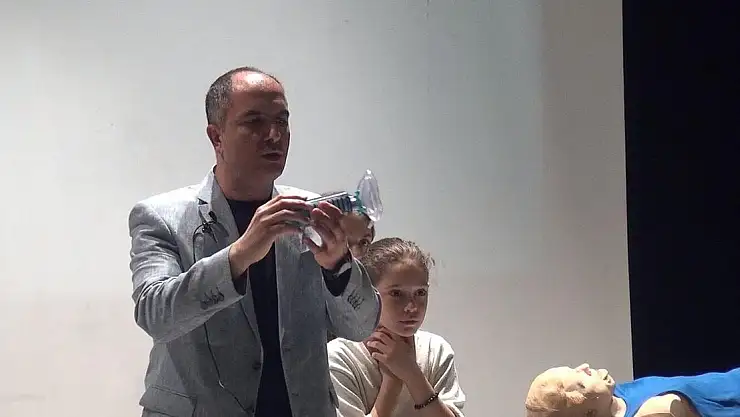 HEİMLİCH MANEVRASINDA YENİ DÖNEM: VACASSİST