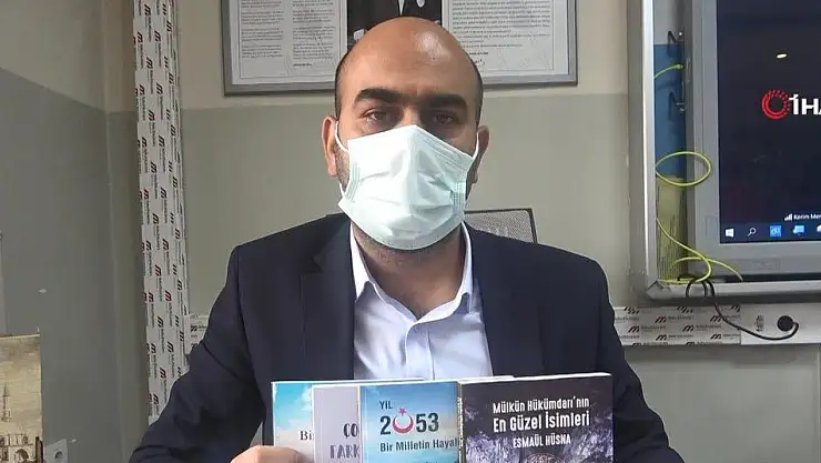 HEM ÖĞRETMEN HEM YAZAR