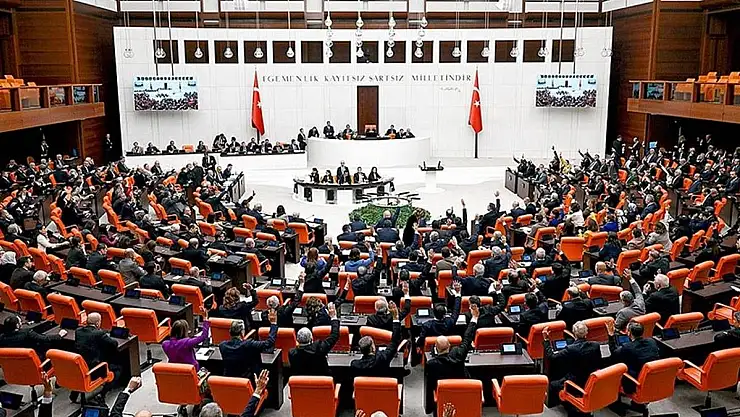 HÜDA PAR'DAN AİLENİN KORUNMASI İÇİN KANUN TEKLİFİ