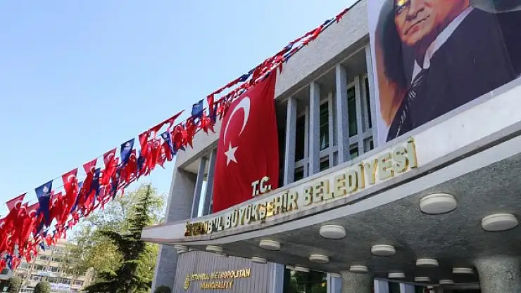 İstanbul Büyükşehir Belediyesi Tabelasına T.C. İbaresi Eklendi
