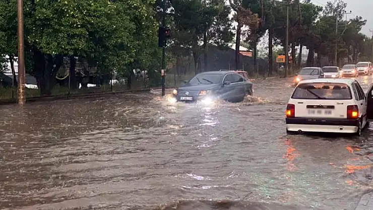 İSTANBUL DAHİL 9 İLİMİZDE SEL TEHLİKESİ