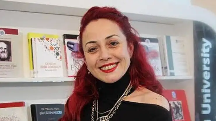 İSTANBUL'DA BİR ŞAHIS ESİR ALDIĞI ÖĞRETİM ÜYESİ KADINI EVİNDE YAKARAK ÖLDÜRDÜ