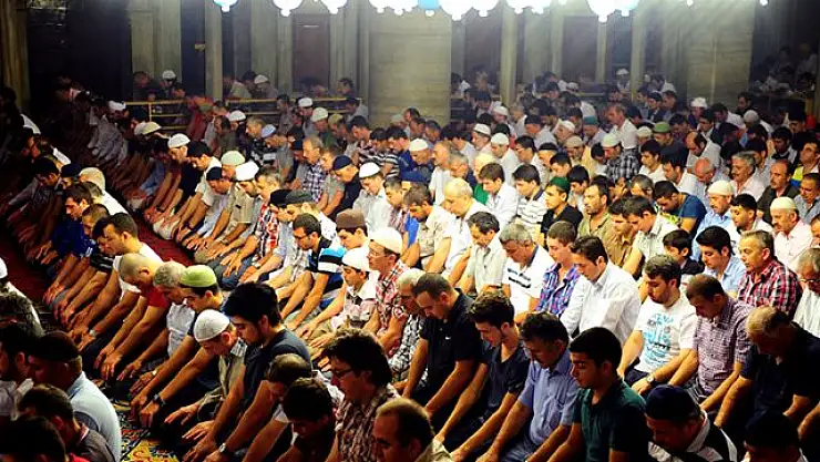 İŞTE CAMİLERİN İBADETE AÇILACAĞI TARİH!