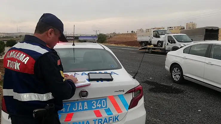 JANDARMA EKİPLERİNDEN DRONELİ YOL UYGULAMASI