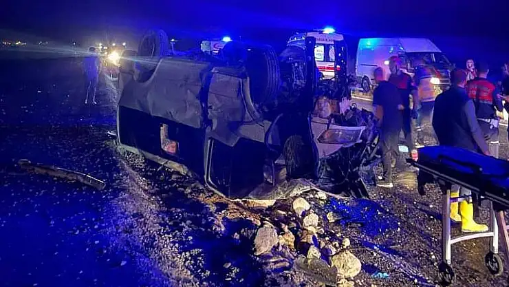 KAYSERİ -AVANOS KARAYOLUNDA KAZA: 2'Sİ AĞIR 5 KİŞİ YARALANDI