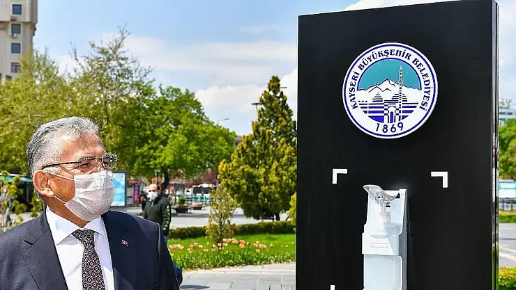 KAYSERİ BÜYÜKŞEHİR BELEDİYESİ, DEZENFEKTAN VE MASKE ÜRETİYOR