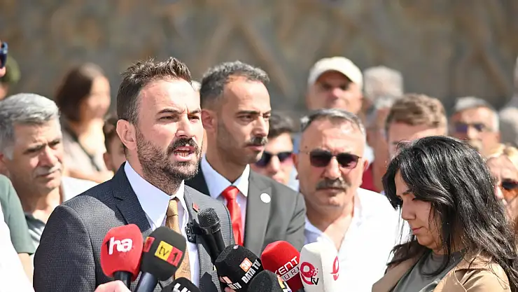 Kayseri'de CHP'nin 102'nci yılı kutlandı