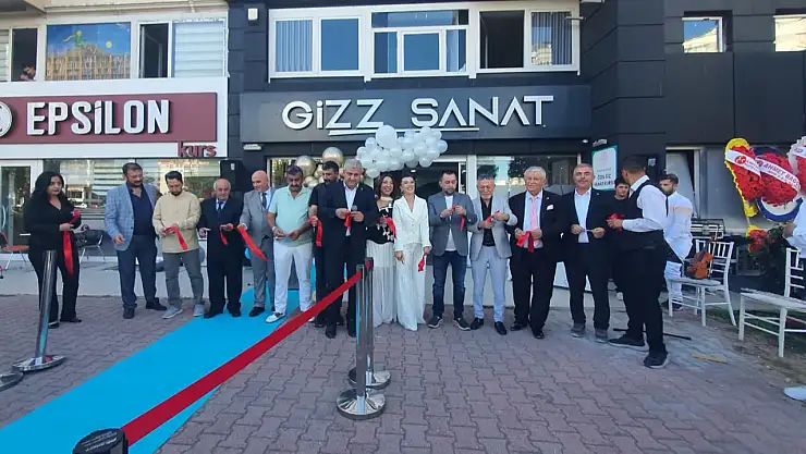 Kayseri'de müzik ve sanata değer katacak Gizz Sanat hizmete açıldı